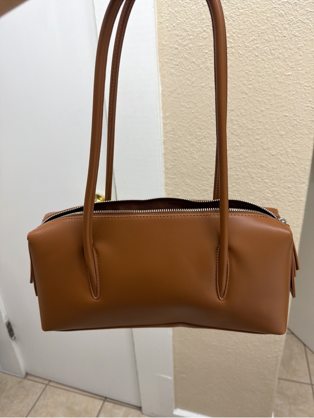 Classic Chestnut Antik Kraft Shoulder Bag - Minimal Leather Tote
